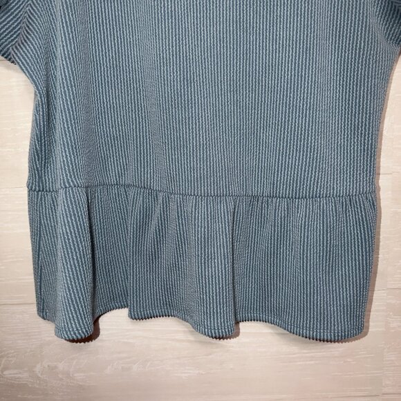 Arula Blue Ribbed Peplum Top Size 1X 14/16 Short Sleeve Stretch Knit Blouse - Picture 5 of 7